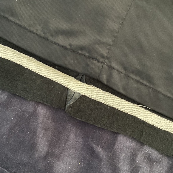 Danier black leather skirt, size 10. - Picture 3 of 3